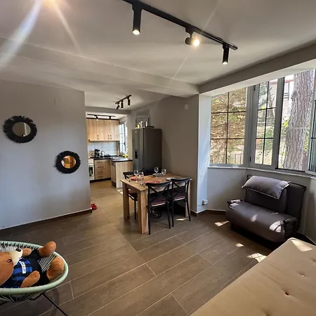 Sunny Hill Apartament Golem (Tirana)